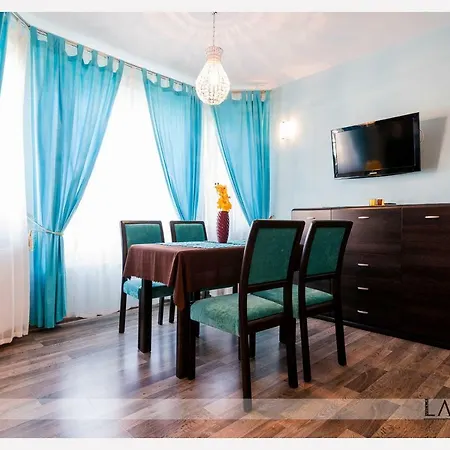 Villa La Perla - Apartamenty I Pokoje Przy Morzu 4*