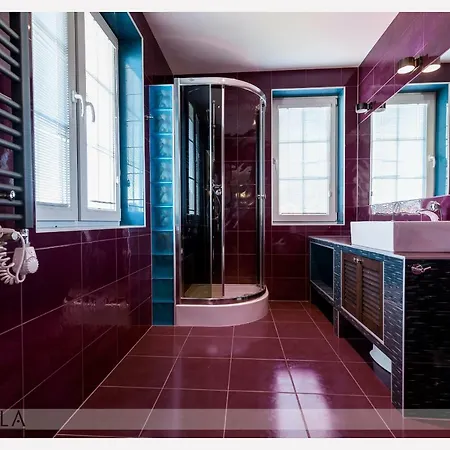 Villa La Perla - Apartamenty I Pokoje Przy Morzu 4*