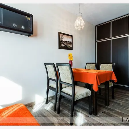 Villa La Perla - Apartamenty I Pokoje Przy Morzu 4* Владыславово-Хлапово