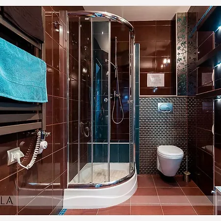 Villa La Perla - Apartamenty I Pokoje Przy Morzu 4*