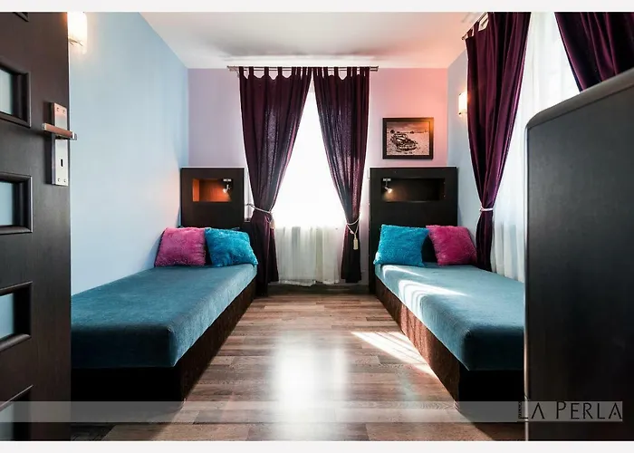 Pensionat La Perla - Przy Morzu 4*